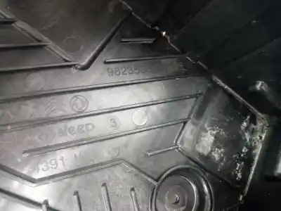 Second-hand car spare part medium for jeep avenger altitude oem iam references 9823533180  