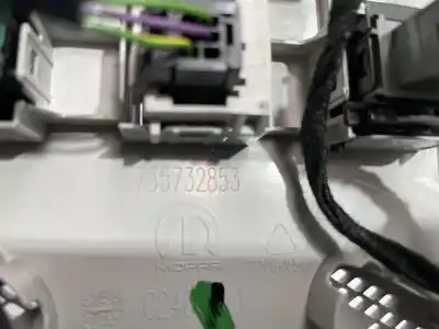 Second-hand car spare part interior light for jeep avenger altitude oem iam references 735732853  