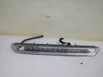 Peça sobressalente para automóvel em segunda mão farolim de travão central por jeep avenger altitude referências oem iam 9802932180  