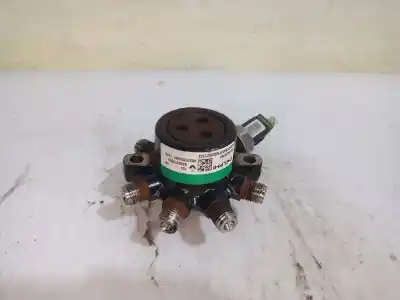 Автозапчасти б/у рампа инжектора за renault scenic ii confort authentique ссылки oem iam 8200379933  