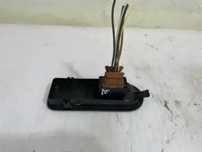 Second-hand car spare part right front power window switch for renault scenic ii confort authentique oem iam references 156013740  