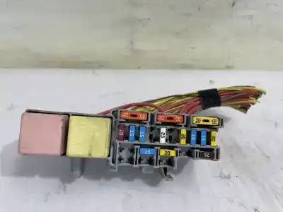 Автозапчасти б/у блок реле/предохранителей за renault scenic ii confort authentique ссылки oem iam 8200338695  