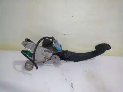 Автозапчастина б/у педаль зцеплення для renault scenic ii confort authentique посилання на oem iam 8200703547  