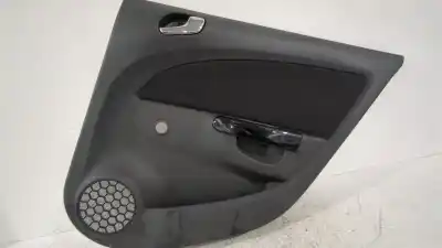 Автозапчасти б/у ОБИВКА ЗАДНЕЙ ПРАВОЙ ДВЕРИ за OPEL CORSA D (S07)  ссылки OEM IAM AJF51058003  