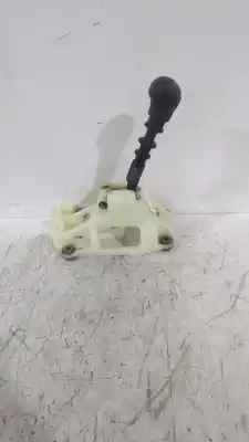 Pièce détachée automobile d'occasion levier pour kia cee´d hatchback (ed) 1.6 crdi 90 références oem iam 437001h100  