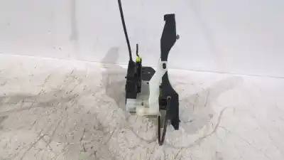 Peça sobressalente para automóvel em segunda mão fechadura da porta traseira direita por kia cee´d hatchback (ed) 1.6 crdi 90 referências oem iam 814201h000  