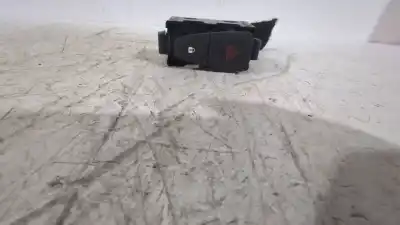 Second-hand car spare part hazard warning lights for dacia sandero ii 1.5 dci oem iam references 252908988r