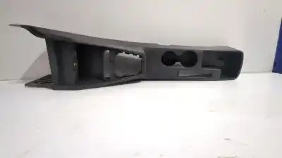 Peça sobressalente para automóvel em segunda mão CONSOLA CENTRAL por KIA STONIC (YB) 1.0 T-GDi Referências OEM IAM 84611H8000WK  