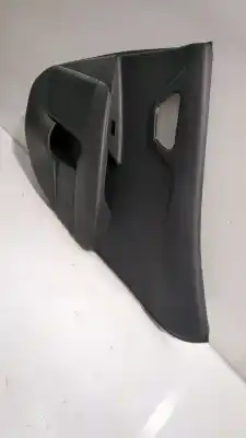 Автозапчастина б/у обликка задніх правіх дверей для kia stonic (yb) 1.0 t-gdi посилання на oem iam 83320h8510  