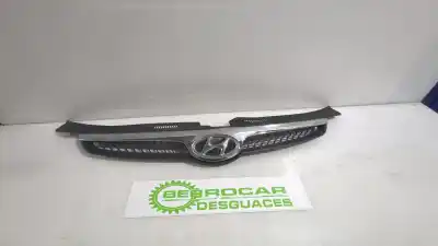 Автозапчастина б/у решіта переднього бампера для hyundai i30 (fd) 1.6 crdi посилання на oem iam 863512r000  