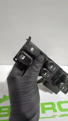 Автозапчасти б/у выключатель левого переднего окна за hyundai i30 (fd) 1.6 crdi ссылки oem iam 935702l010  