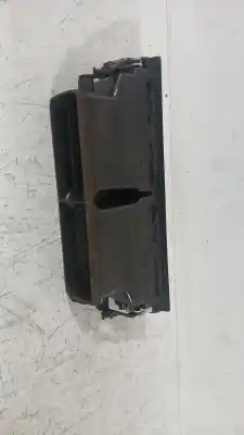 Peça sobressalente para automóvel em segunda mão Grelha / Difusor De Ar por AUDI A4 B6 (8E2) 1.9 TDI Referências OEM IAM 8E0820951G  