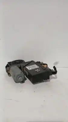 Pezzo di ricambio per auto di seconda mano motore alzacristalli anteriore sinistro per audi a4 b6 (8e2) 1.9 tdi riferimenti oem iam 105840101  