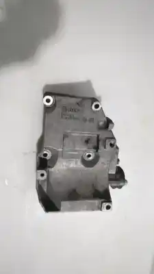 Peça sobressalente para automóvel em segunda mão Suporte Do Alternador por AUDI A4 B6 (8E2) 1.9 TDI Referências OEM IAM 038260885C  