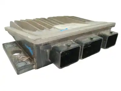 Peça sobressalente para automóvel em segunda mão centralina de motor uce por renault clio iii confort dynamique referências oem iam 8200399038