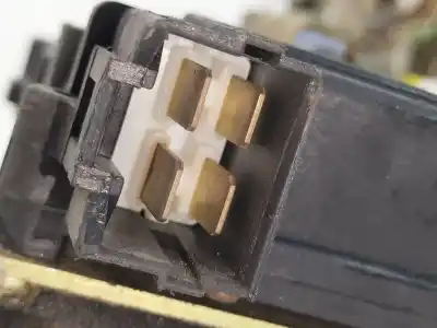 Second-hand car spare part left front door lock for daewoo matiz cd oem iam references   