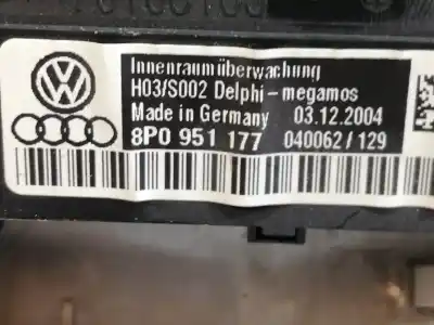 Автозапчасти б/у внутренний свет за audi a3 (8p) 2.0 16v fsi ссылки oem iam 8p0951177  
