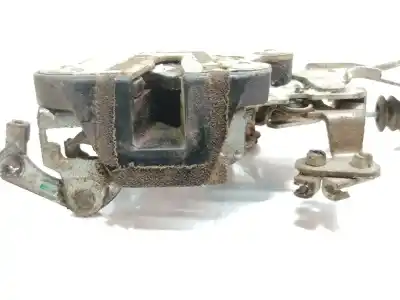 Second-hand car spare part left front door lock for opel monterey rs oem iam references   