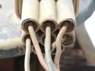 Second-hand car spare part right headlight for opel monterey rs oem iam references   