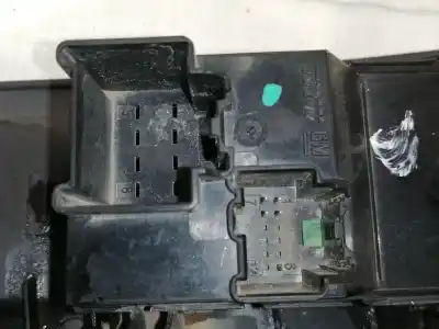 Second-hand car spare part right front power window switch for opel meriva b cosmo oem iam references 13301888  