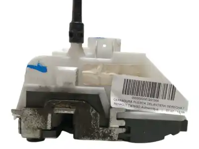 Second-hand car spare part front right door lock for renault twingo authentique oem iam references   