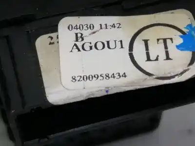 Pezzo di ricambio per auto di seconda mano comando pulito per renault twingo authentique riferimenti oem iam 8200958434  