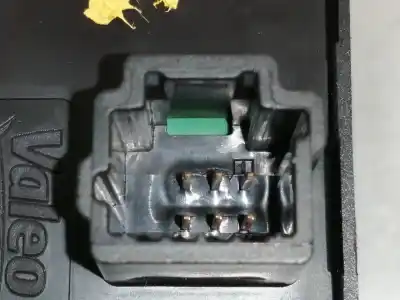 Piesă de schimb auto la mâna a doua avertizare pentru dacia sandero stepway referințe oem iam e3160601  