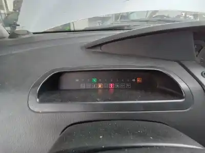 Автозапчастина б/у панель інструментів для ssangyong rodius xdi посилання на oem iam 8020021104 77130611 