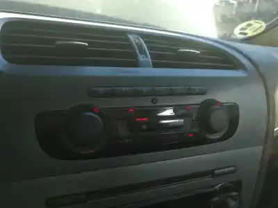 Second-hand car spare part heating / air conditioning control panel for seat leon (1p1) reference oem iam references 5p0907044m  