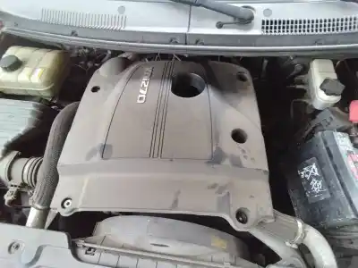 Автозапчасти б/у крышка двигателя за ssangyong rodius xdi ссылки oem iam a6650101114  