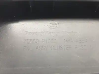 Автозапчастина б/у аераційна решіта для ssangyong rodius xdi посилання на oem iam 7656021000 6961021000 