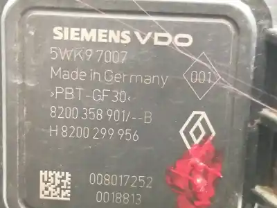 Second-hand car spare part flowmeter for renault clio iii authentique oem iam references 8200358901 h8200299956 5wk97007