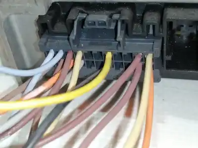 Peça sobressalente para automóvel em segunda mão centralina de airbag por renault clio iii authentique referências oem iam 8200645158  