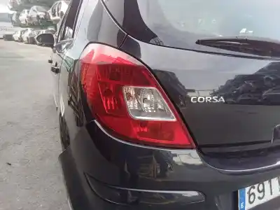 Peça sobressalente para automóvel em segunda mão farolim traseiro esquerdo por opel corsa d cosmo referências oem iam 89318830  