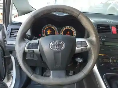 Peça sobressalente para automóvel em segunda mão volante por toyota auris active referências oem iam 617007808  