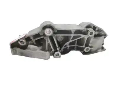 Second-hand car spare part alternator support for renault trafic combi (ab 4.01) 6 - plazas acristalado parcial combi corto oem iam references 8200527320  