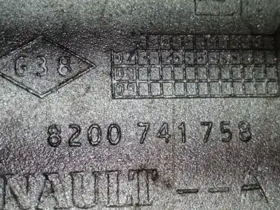 Second-hand car spare part engine support for renault trafic combi (ab 4.01) 6 - plazas acristalado parcial combi corto oem iam references 8200741758  