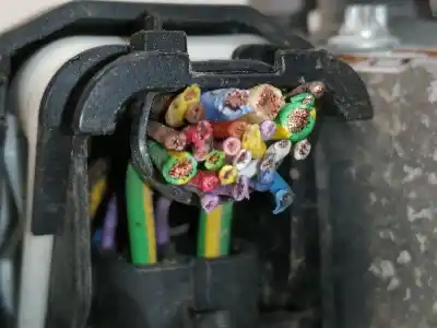 Peça sobressalente para automóvel em segunda mão abs por citroen ds4 design referências oem iam 0265251570  