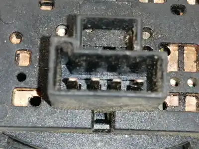 Second-hand car spare part headlights switch for opel combo familiar oem iam references 09185413  