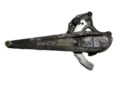 Peça sobressalente para automóvel em segunda mão elevador de vidros traseiro direito por hyundai i20 comfort referências oem iam 