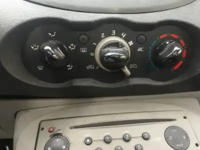 Peça sobressalente para automóvel em segunda mão comando de sofagem (chauffage / ar condicionado)  por renault twingo authentique referências oem iam 69837001  