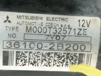 Peça sobressalente para automóvel em segunda mão motor de arranque por kia cee´d active referências oem iam 361002b200  