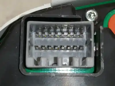 Peça sobressalente para automóvel em segunda mão quadrante por kia cee´d active referências oem iam 940031h010  