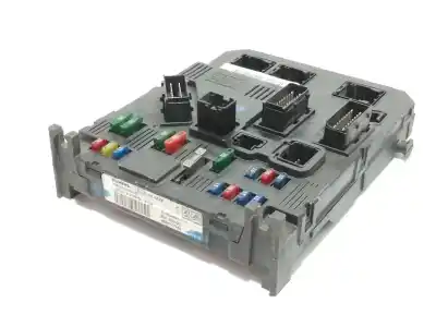Pezzo di ricambio per auto di seconda mano SCATOLA RELÈ/FUSIBILI per PEUGEOT 206 BERLINA  Riferimenti OEM IAM 9645747480  