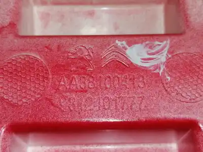 Peça sobressalente para automóvel em segunda mão moldagem por citroen c3 shine referências oem iam 9812401777  