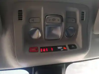 Pezzo di ricambio per auto di seconda mano luce interna per citroen c3 shine riferimenti oem iam 9818840980  