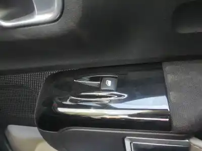 Second-hand car spare part right front power window switch for citroen c3 shine oem iam references 96762292zd  