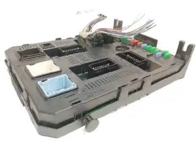 Peça sobressalente para automóvel em segunda mão CAIXA DE FUSÍVEIS E RELÉS por PEUGEOT 307 BERLINA (S2)  Referências OEM IAM 9660105980  