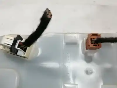 Peça sobressalente para automóvel em segunda mão quadrante por peugeot 208 active referências oem iam 981384878000  e137hwj2 / e137swll1100