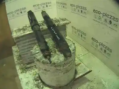 Peça sobressalente para automóvel em segunda mão amortecedor dianteiro direito por land rover range rover (lp) dse (100kw) referências oem iam 